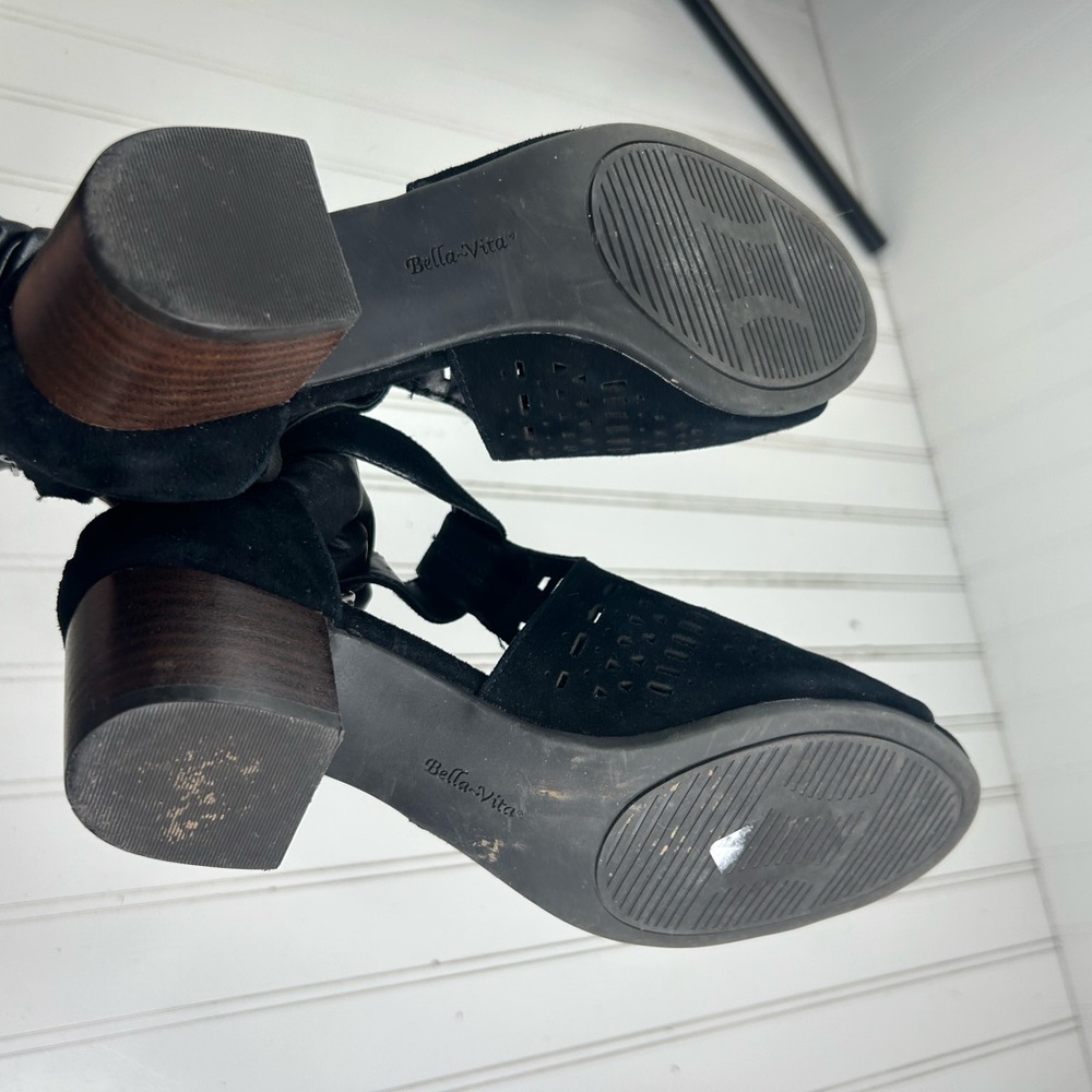 Bella Vita Illiana Vintage Cut-Out Block Sandal Heels Womenโs Size 6.5M - Picture 9 of 12